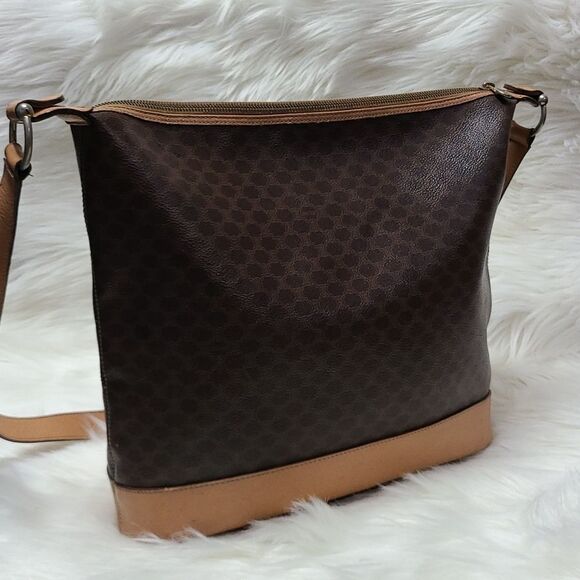 💯 Authentic Celine Tote Bag🍀 - Picture 5 of 17